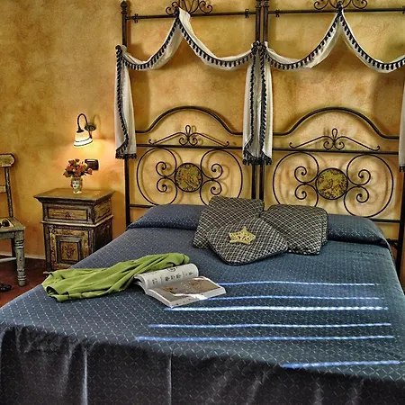 Victoria Hotel 3*