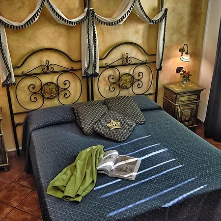 Victoria Hotel 3*